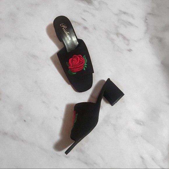 rose patch suede slides - Picture 2 of 4