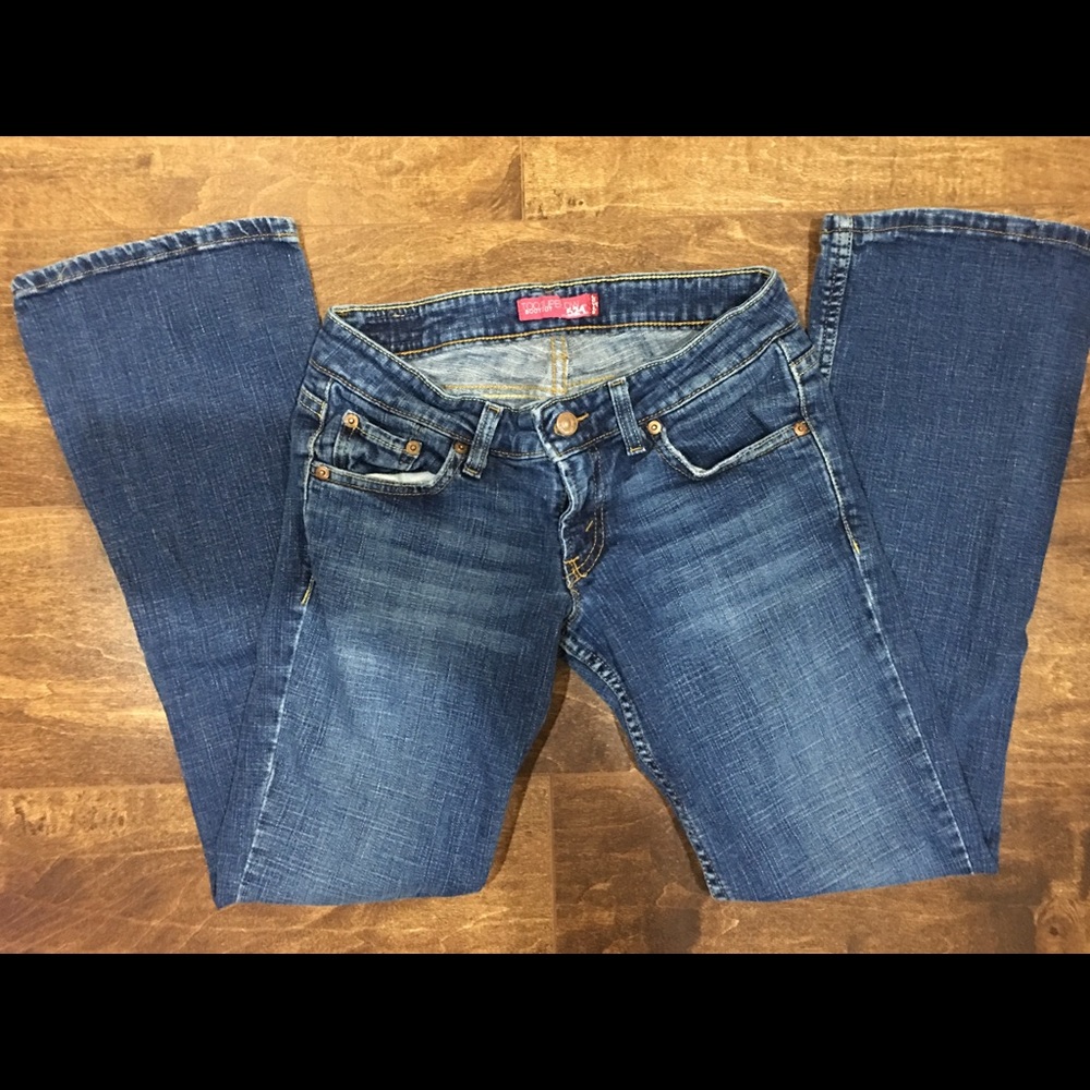 Levi's 524 Too Super Low 2 Short