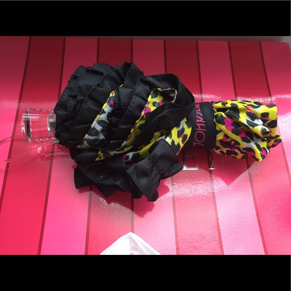 Betsey Johnson leopard umbrella