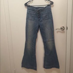 Hi-Rise Artist flare jeans