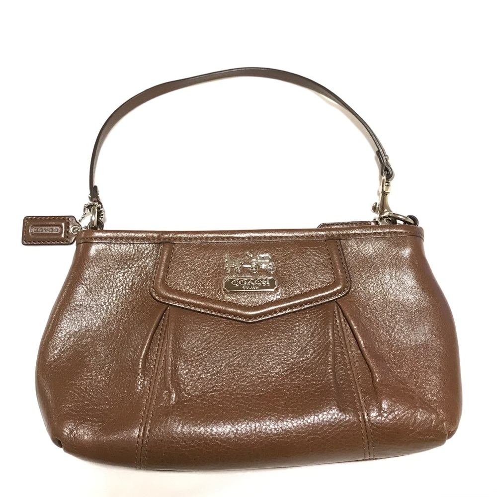 Coach leather shoulder purse clutch authentic