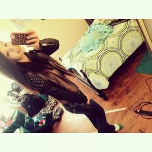 Meet your Posher, Brittany