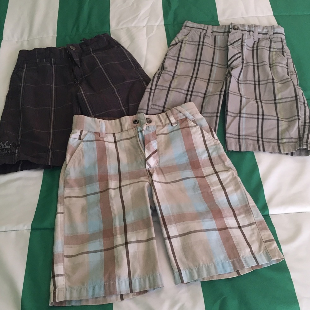 Micros boys shorts size 6/7.