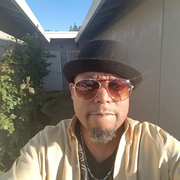 Meet your Posher, Darryl - Picture 1 of 1