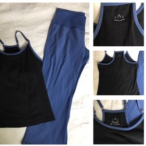 BeyondYoga black/blue workout top & blue crop pant