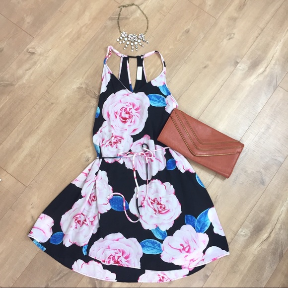 Dresses & Skirts - "Lisa" Floral Dress