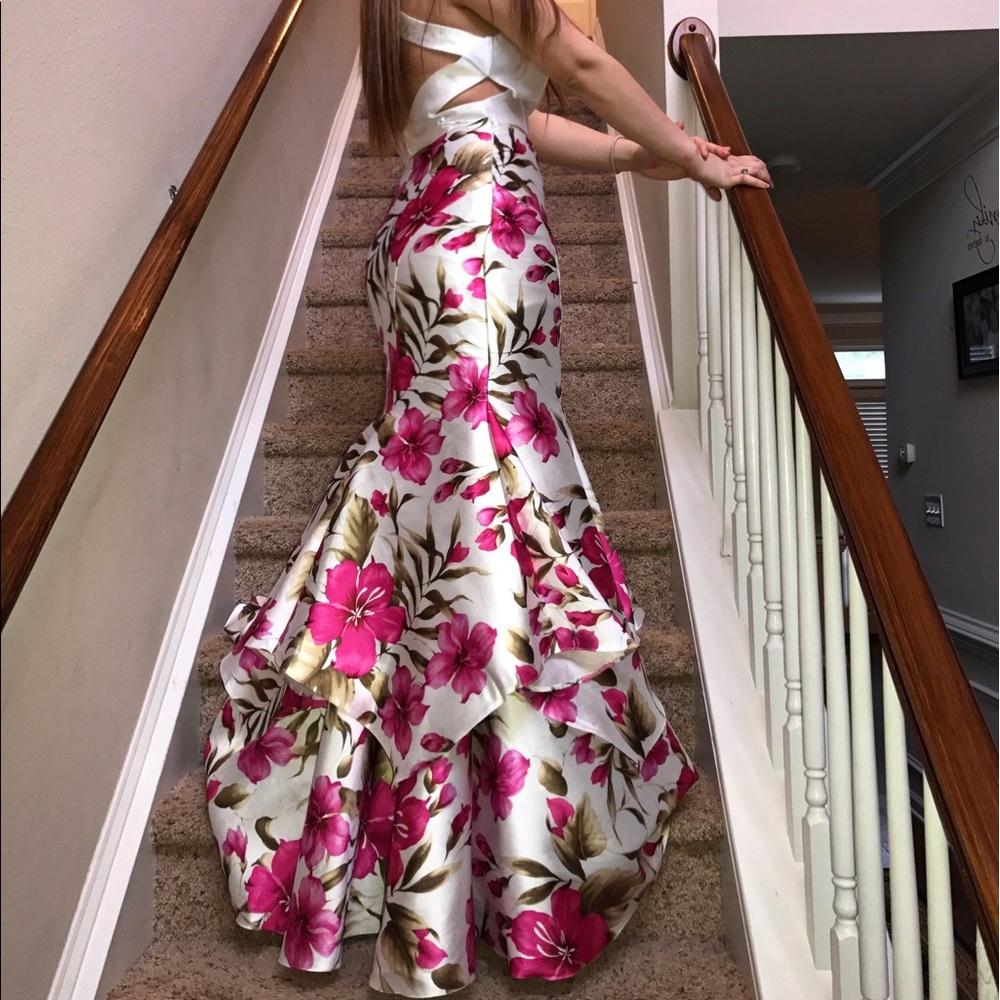 Prom dress