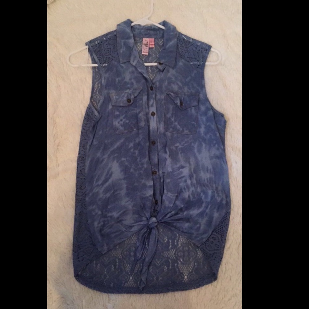 Blue tank with laced back!