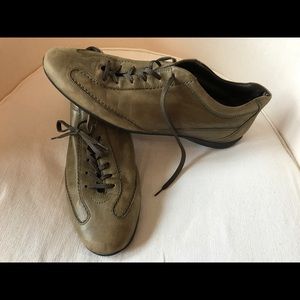 Tod's olive leather trainers