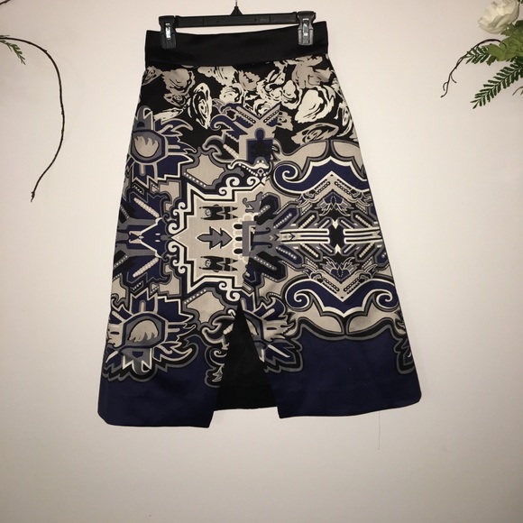 It was bought when I was pregnant it's too small. - Picture 5 of 7