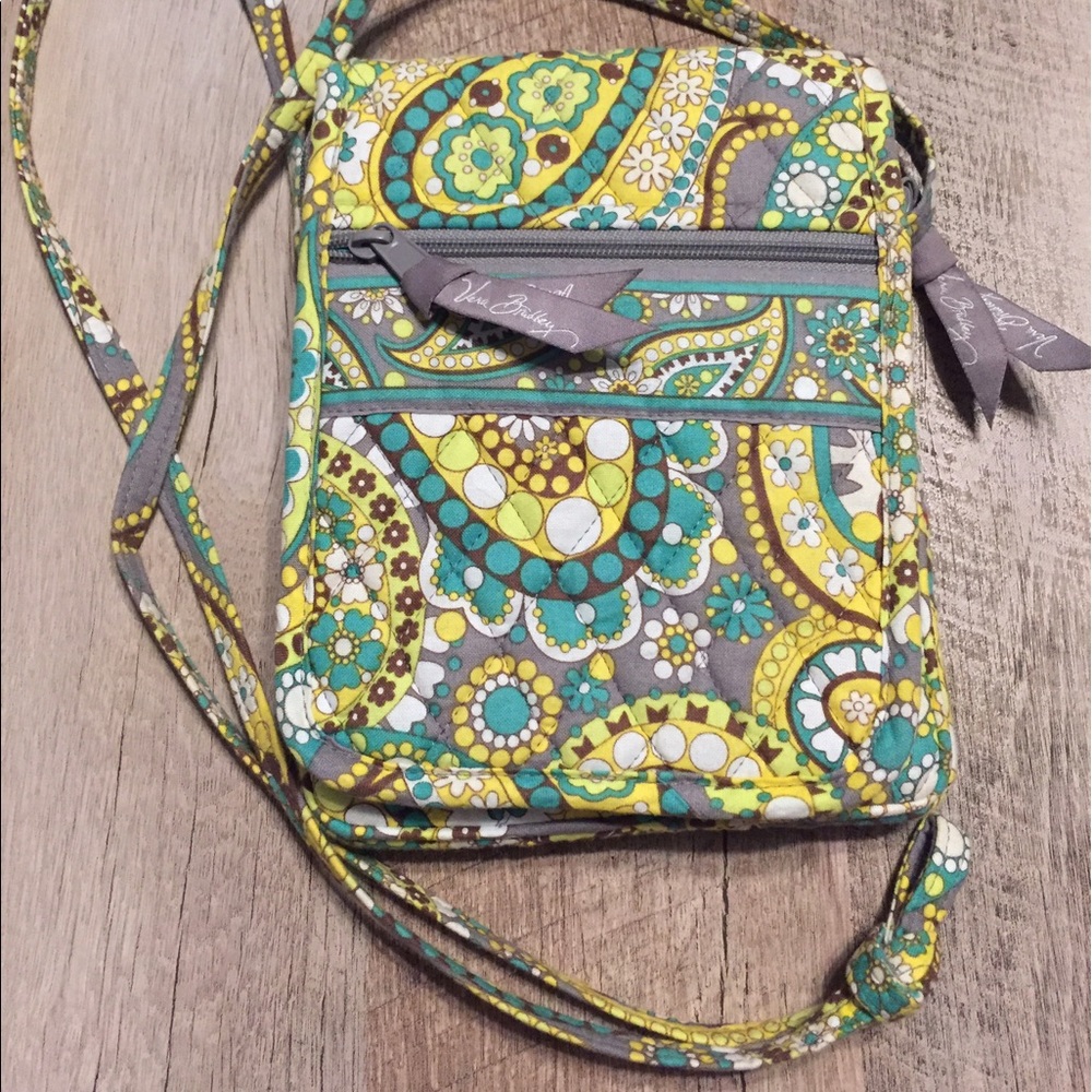 Vera Bradley Crossbody Purse in Lemon Parfait