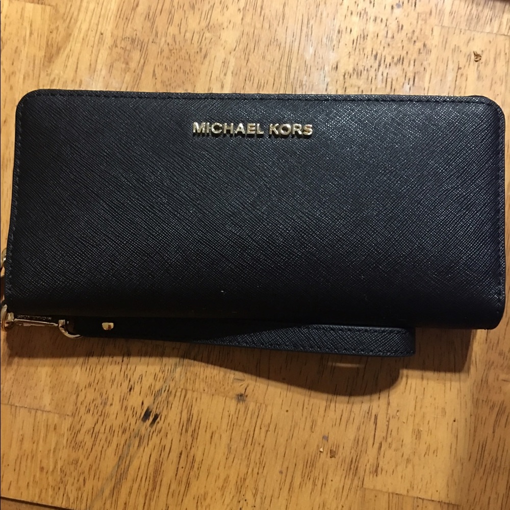 Michael Kors black wristlet