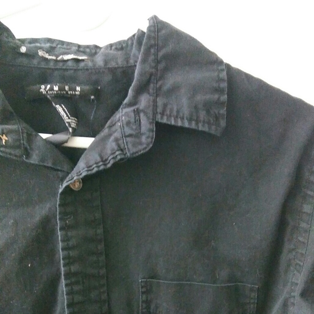 Men21 Button Down - Picture 2 of 2