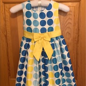 Darling little flower girl dress. Size 6