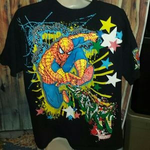 Men's tee shirt size large.