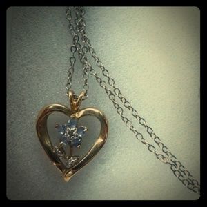 Gold heart pendant
