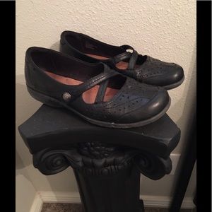 Cobb Hill ballet flats