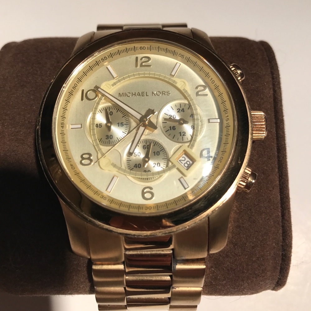 MICHAEL KORS Runway Oversized Gold-tone Watch.