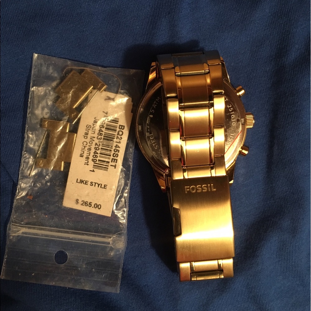 FOSSIL WATCH - Picture 3 of 4