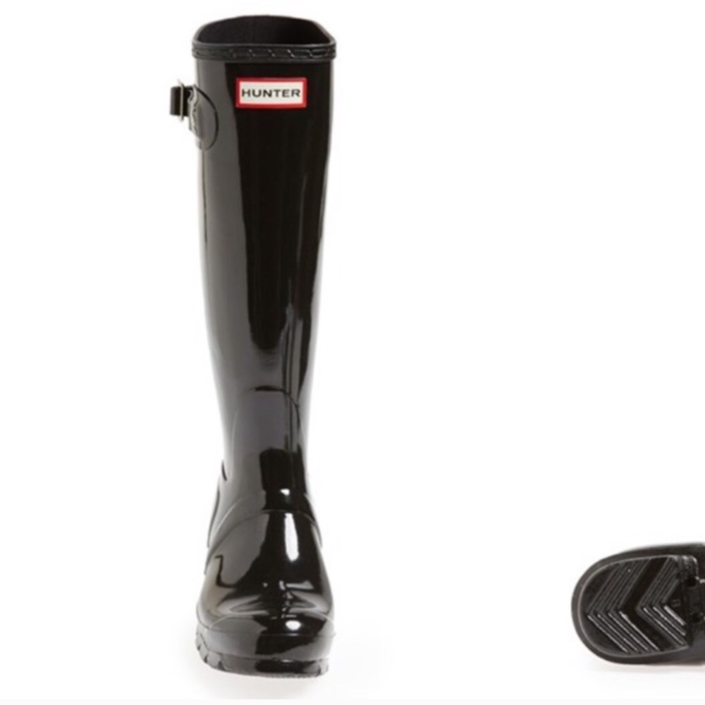 Black tall glossy hunter boot