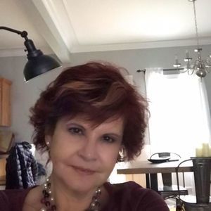 Meet your Posher, Cristina