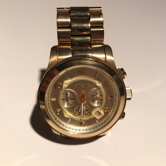 MICHAEL KORS Runway Oversized Gold-tone Watch - Picture 2 of 4