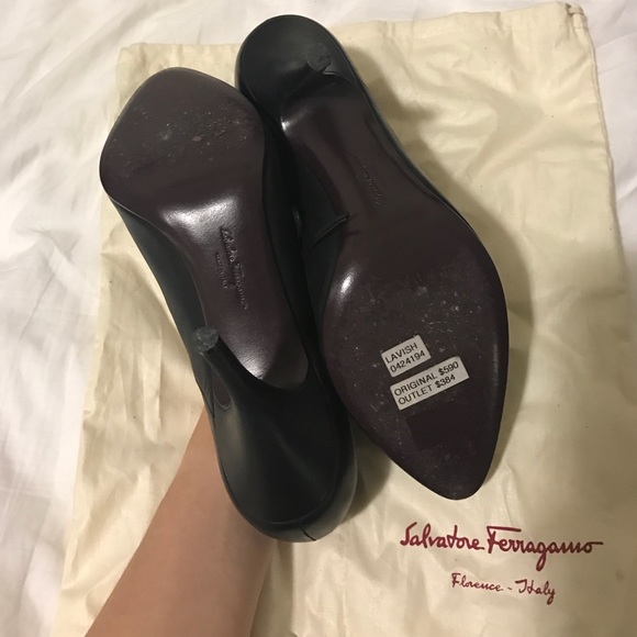 💕SOLD on FBook💕 NWT Ferragamo Heels - Picture 3 of 3