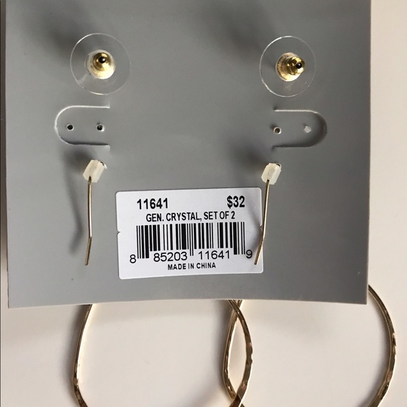 Cookie Lee earring set - Picture 3 of 3