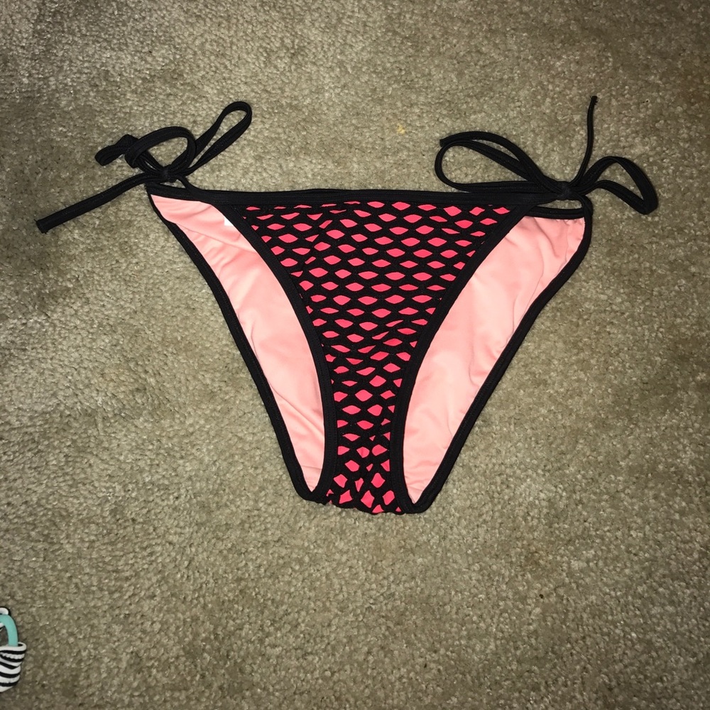 Bikini bottoms size Small