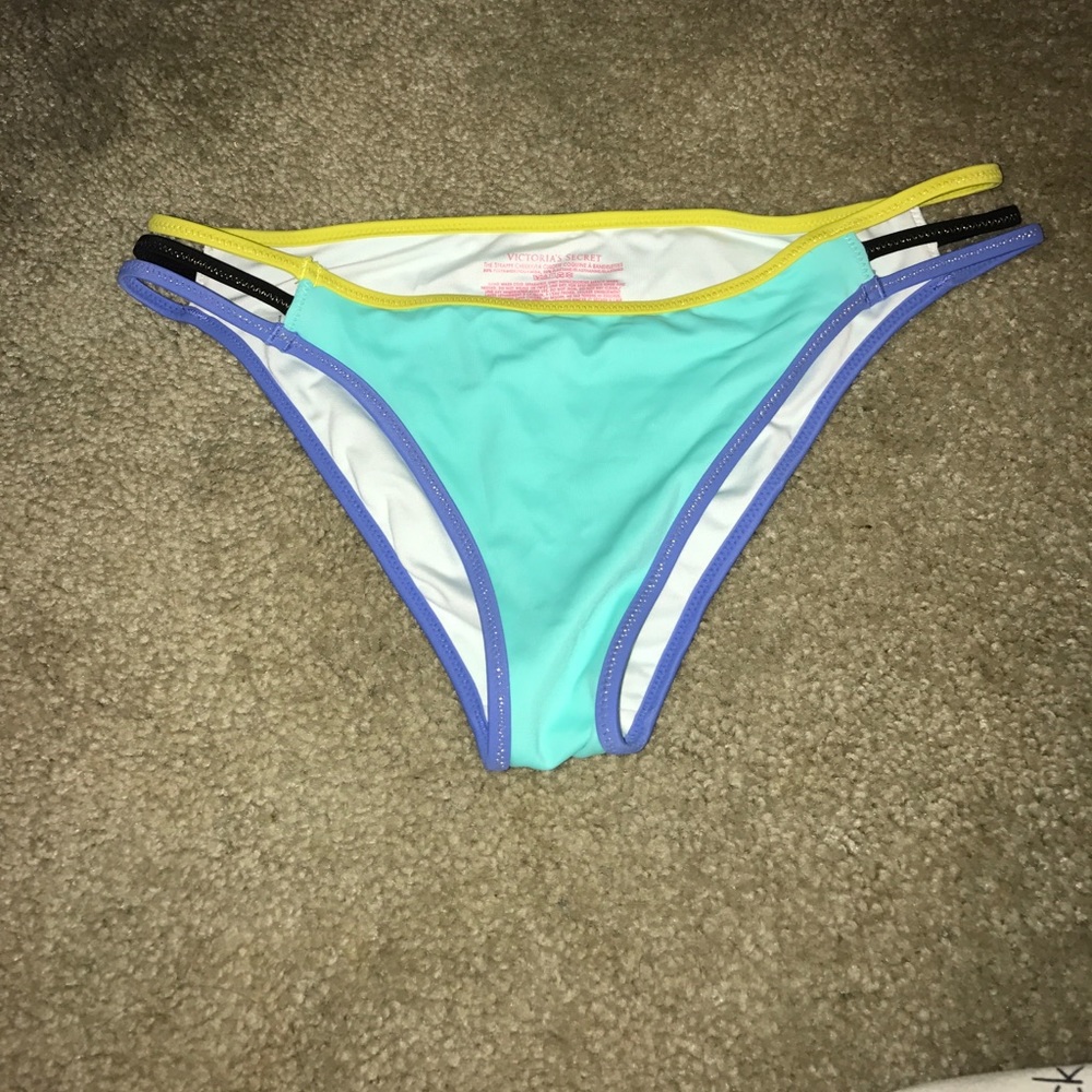 Bikini bottoms Size medium