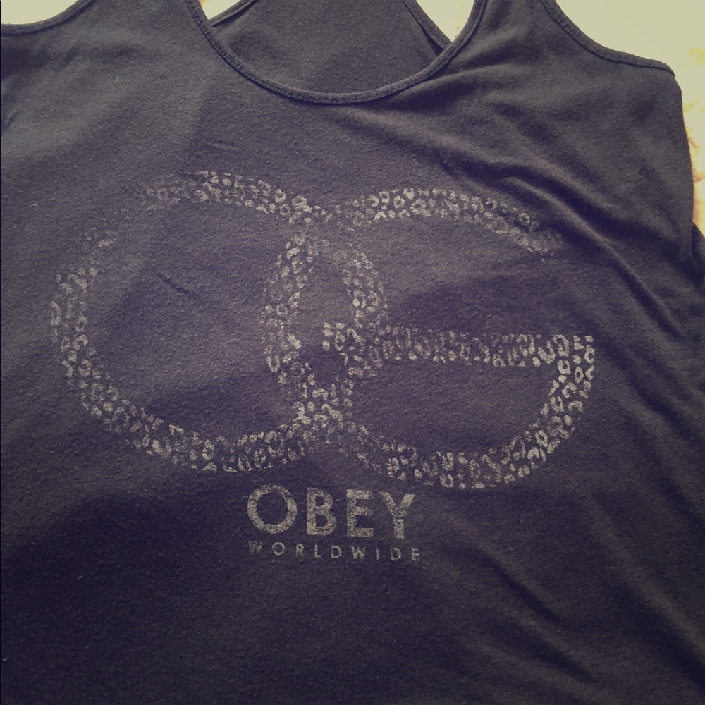 Obey Tank
