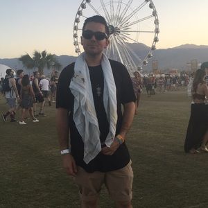 Meet your Posher, Eric