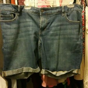 Old Navy denim cuffed shorts