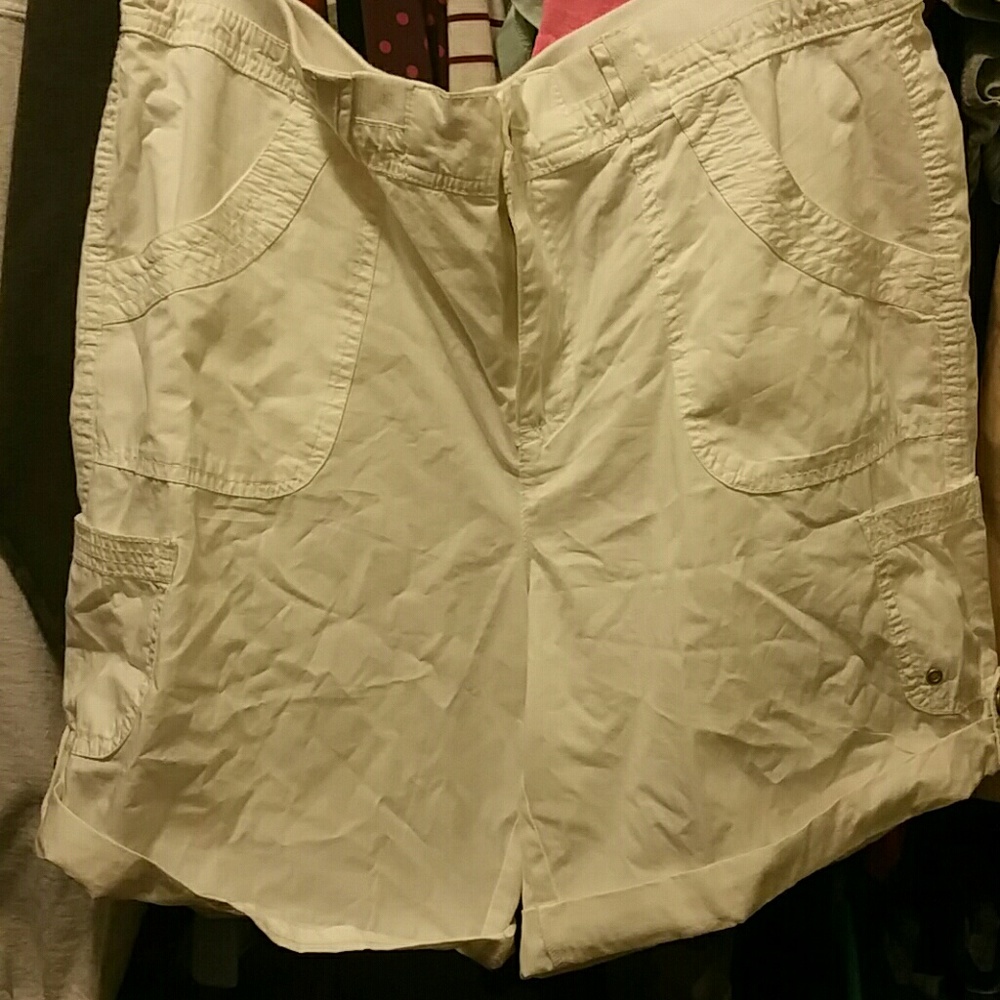 NWOT white stag white shorts