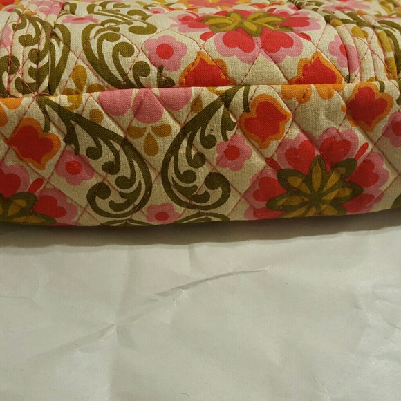 Vera Bradley Purse - Picture 4 of 4