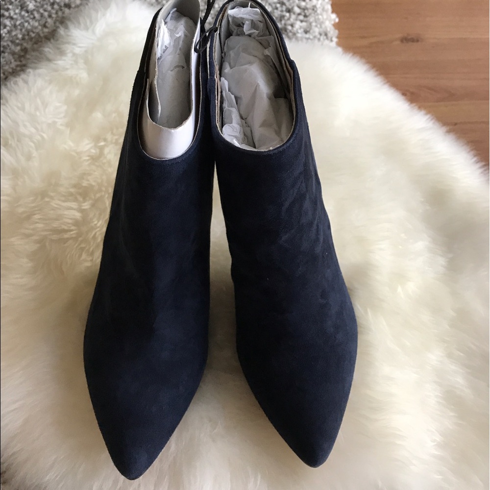 H&M - Leather booties with 4" heel, 39 EUR, 8 US