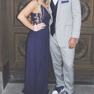 navy blue long homecoming dress! worn once.