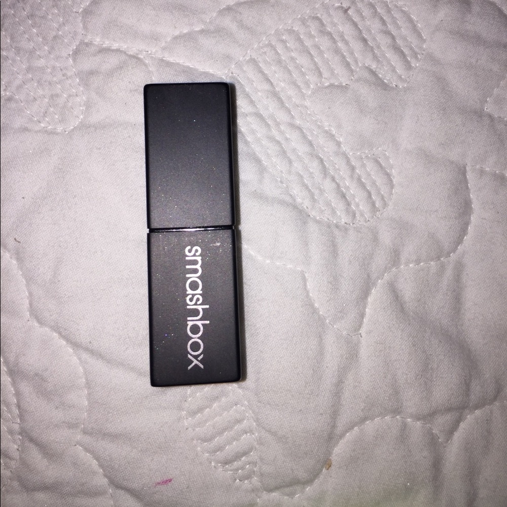 Smash box lipstick LEGENDARY