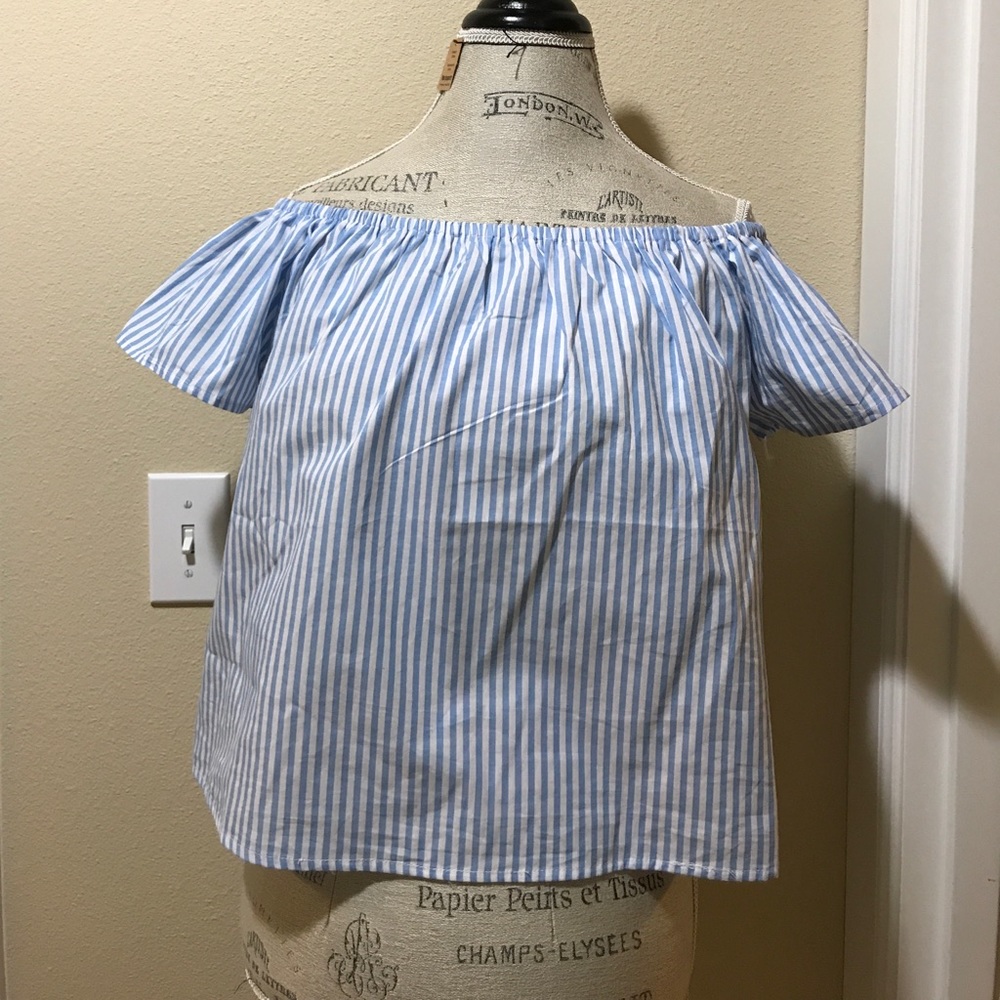 Off shoulder tops by No Comment NYLA