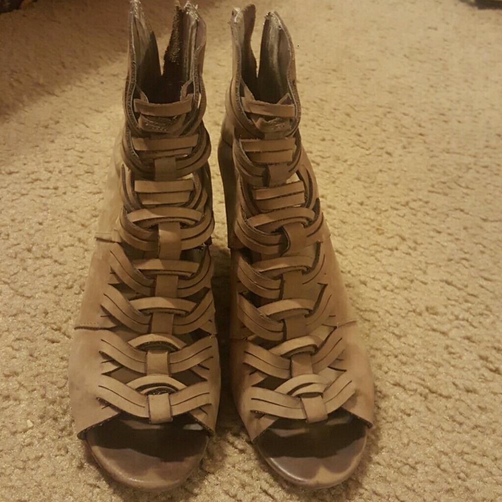 Dolce vita wedges