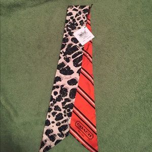 **Authentic** COACH Head Scarf