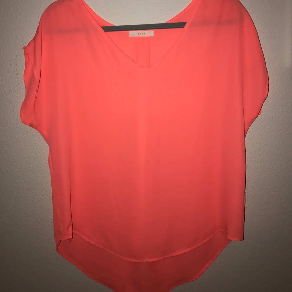 Pink loose shirt