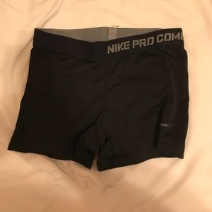 Black Nike Pros
