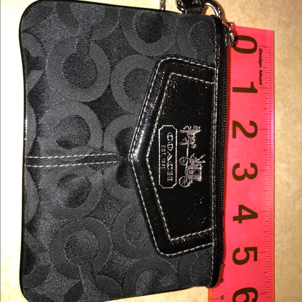 Coach small wristlet/card/ID 💥Flash Sale💥