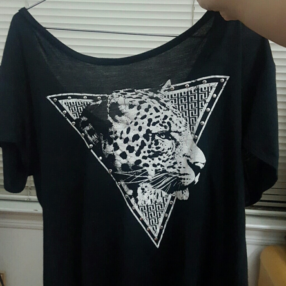 Black graphic t shirt