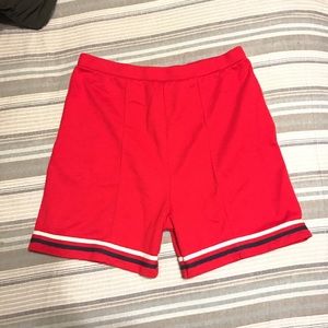 Vintage women's gym shorts in perfect condition!