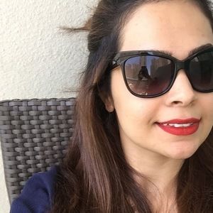 Meet your Posher, Parnaz