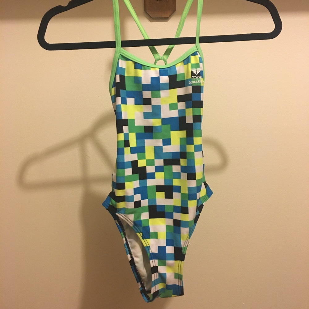TYR Cutout Suit 26