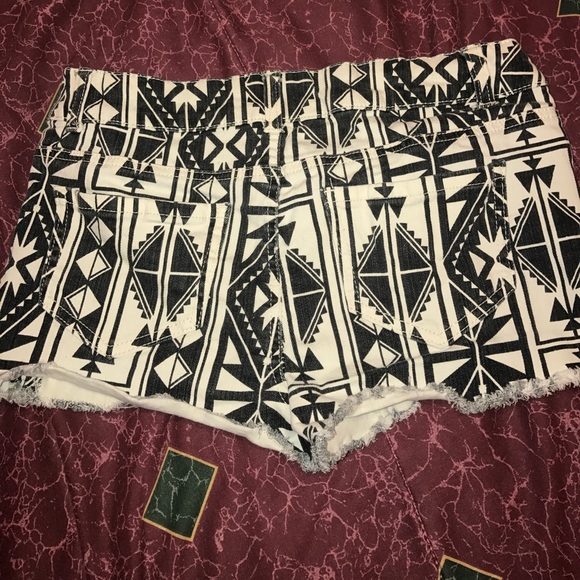 Black and White Aztec Jean Shorts - Picture 3 of 5