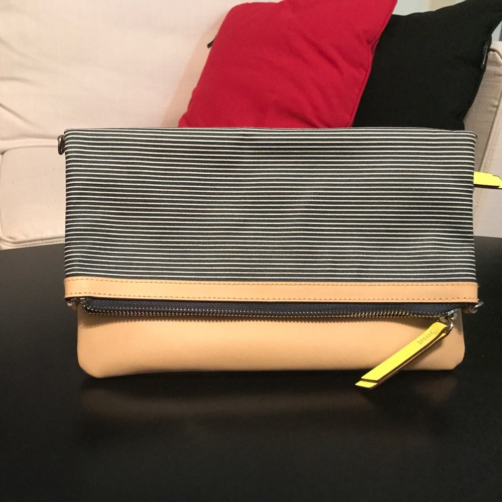 Stella and Dot Clutch